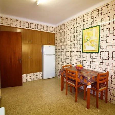 4071 Gravina 2 Apartment *