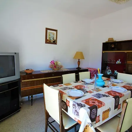 Apartment 4071 Gravina 2