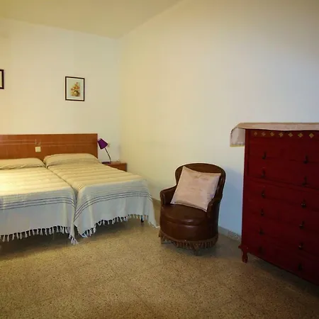4071 Gravina 2 Apartment Roses